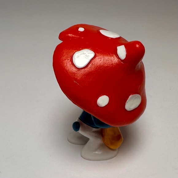 Vintage Smurf Carrying Mushroom – Bully © Peyo – W. Germany - Picture 3 of 7